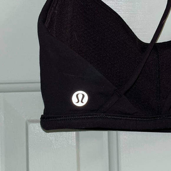 Lululemon sports bra - Picture 2 of 4